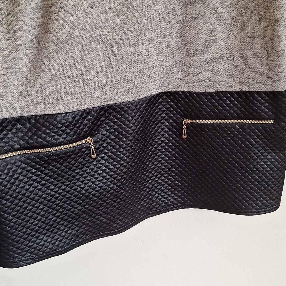 Women's Gray and Black Quilted Tunic Top Size Large - Picture 4 of 9